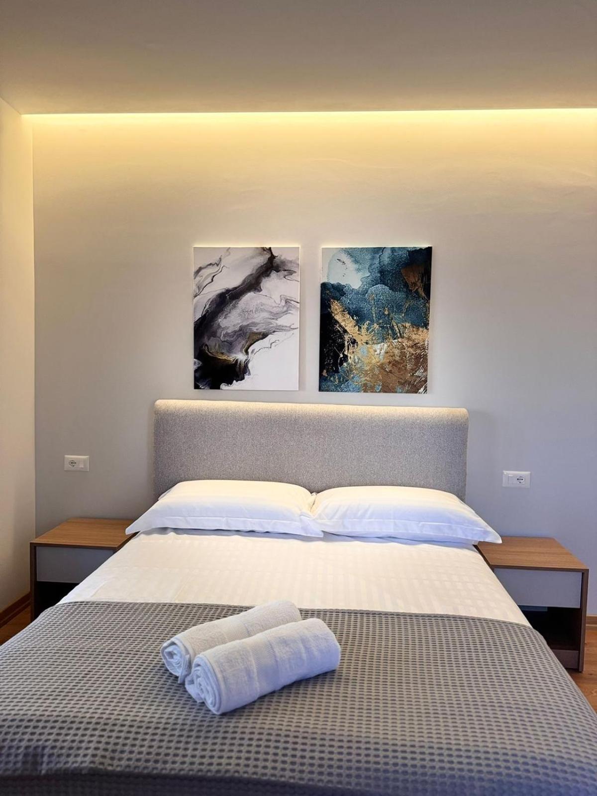 Apartamento Izi Boutique Tirana Exterior foto