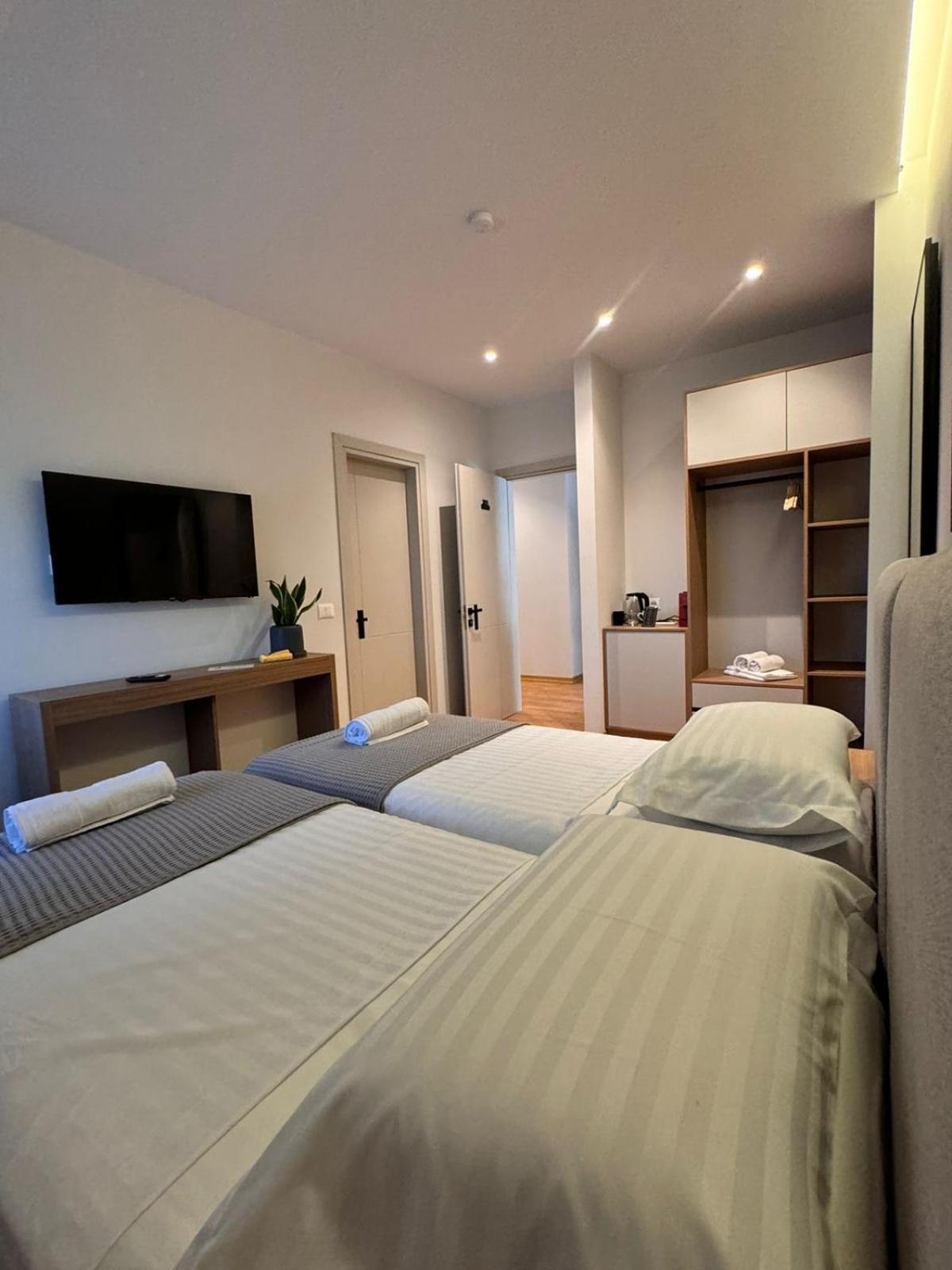 Apartamento Izi Boutique Tirana Exterior foto