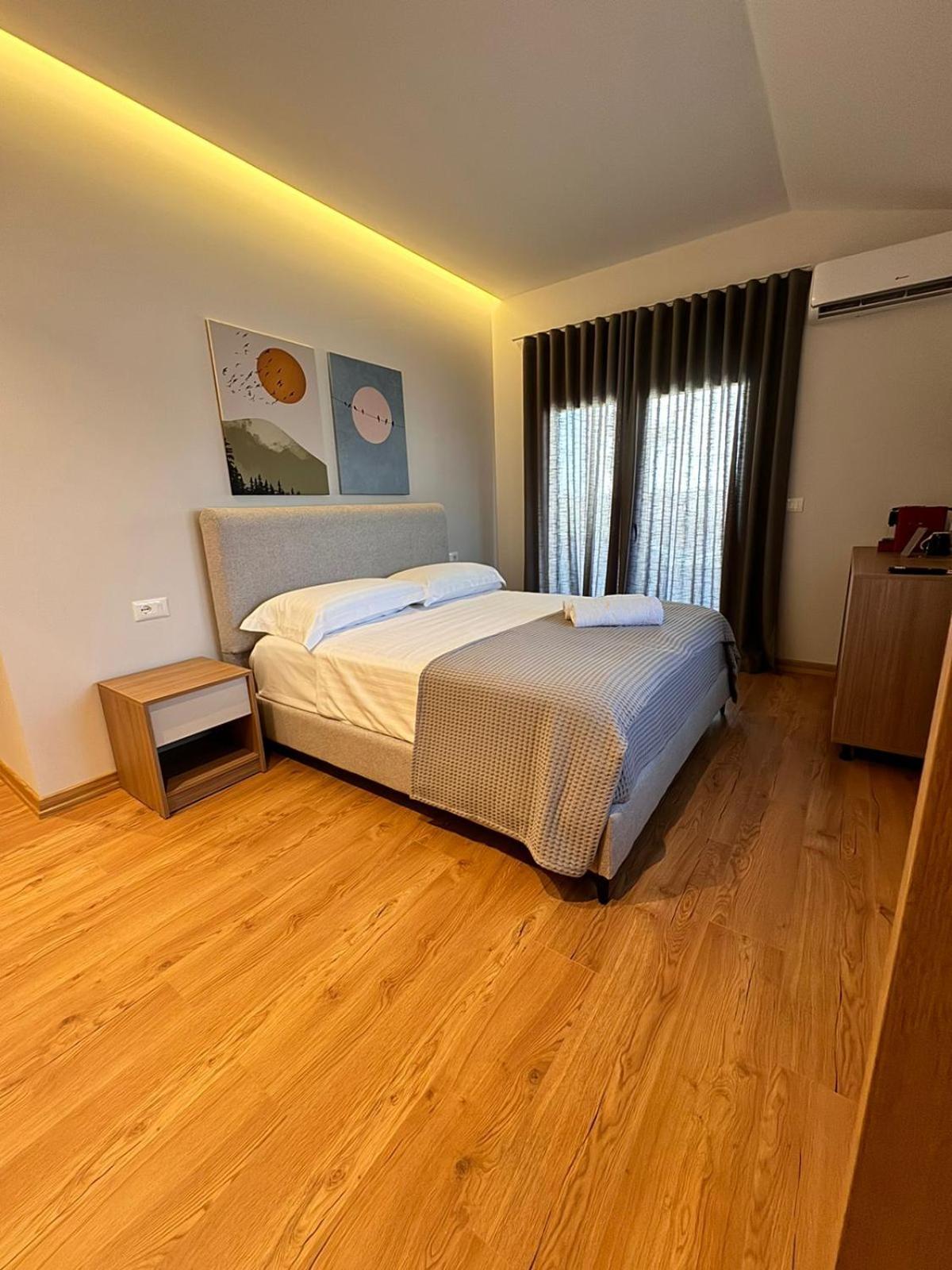Apartamento Izi Boutique Tirana Exterior foto