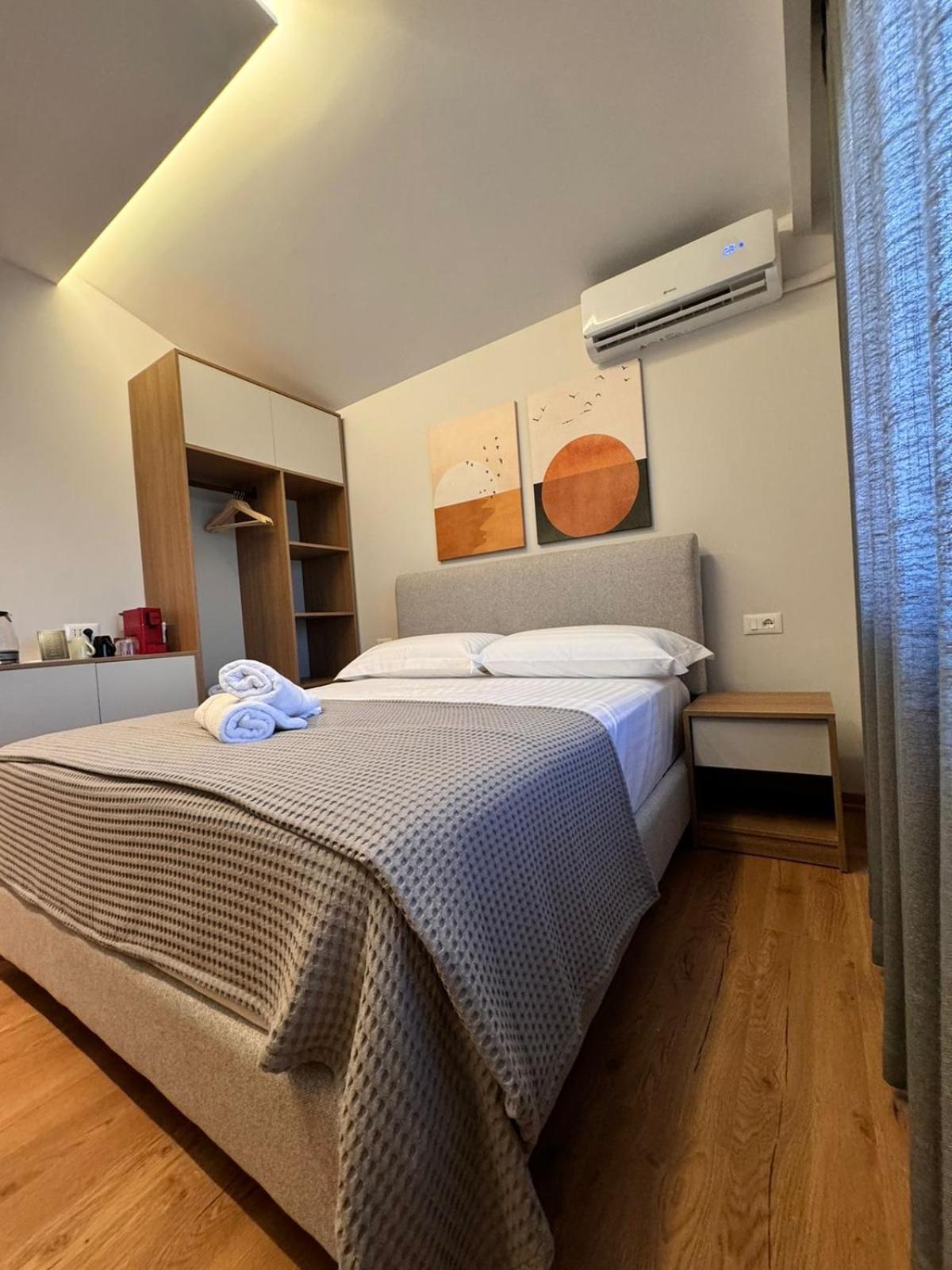 Apartamento Izi Boutique Tirana Exterior foto