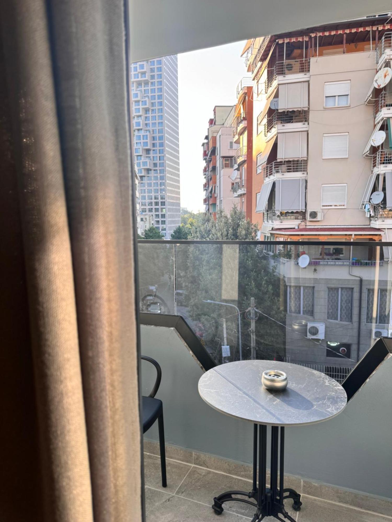Apartamento Izi Boutique Tirana Exterior foto